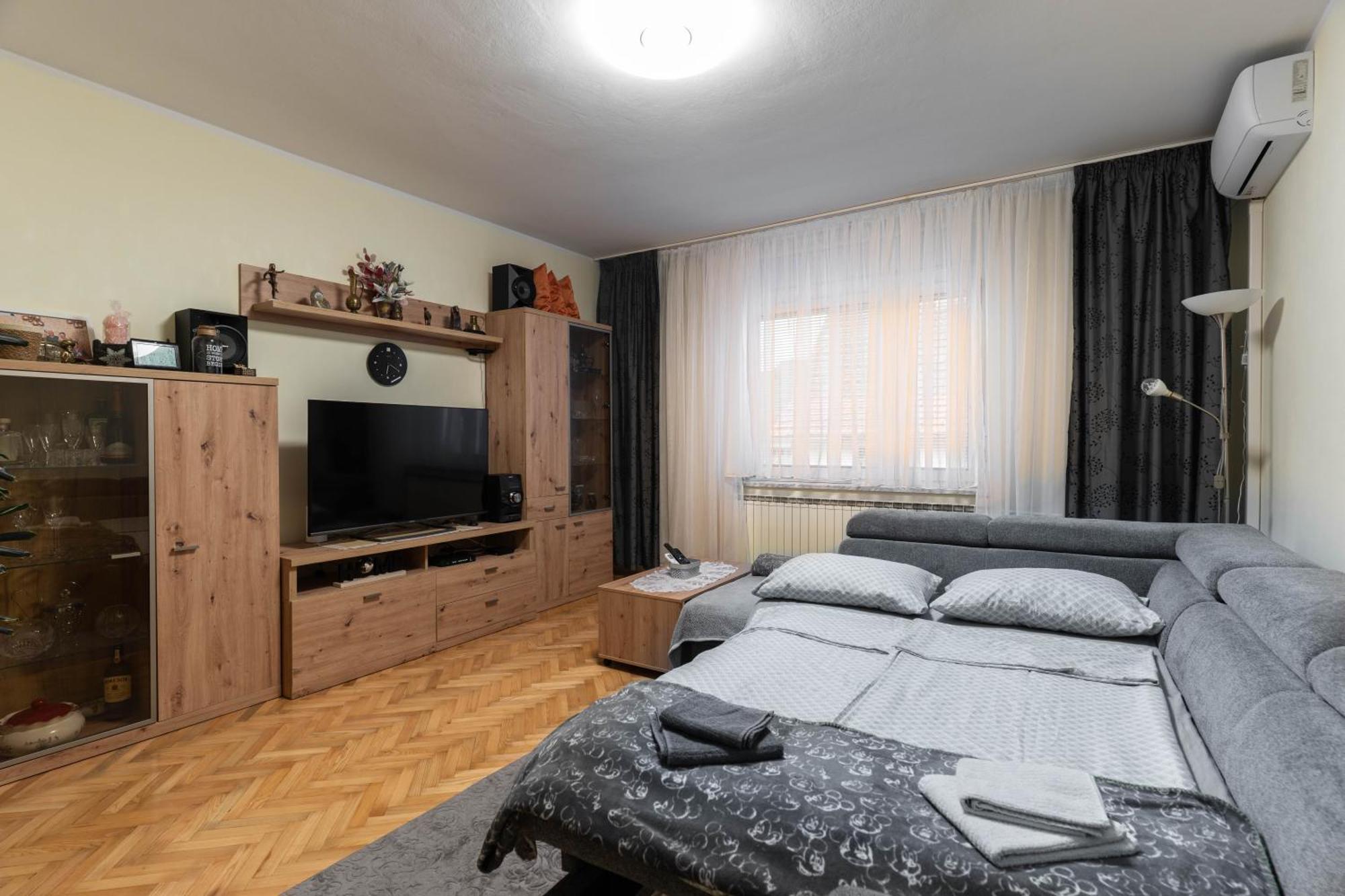 Cosy House - Home Base Maribor Bagian luar foto
